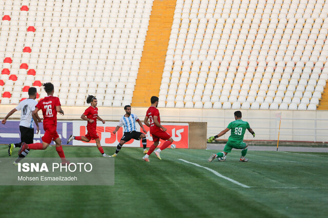 اولین شکست آبرومندانه امید وحدت مشهد در لیگ یک اولین شکست آبرومندانه امید وحدت مشهد در لیگ یک