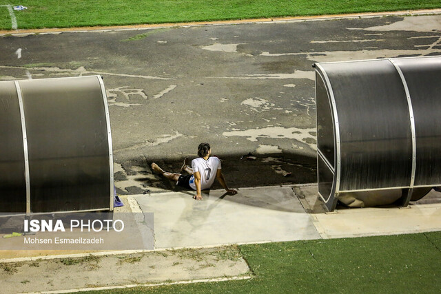 ماجرای بازی نیمهتمام شهرخودروی مشهد ماجرای بازی نیمهتمام شهرخودروی مشهد