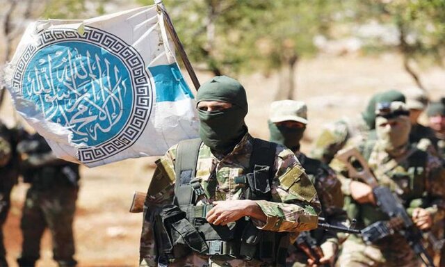 گروه تروریستی «تحریر الشام» برای ساکنان شمال غرب سوریه کارت شناسایی صادر می‌کند