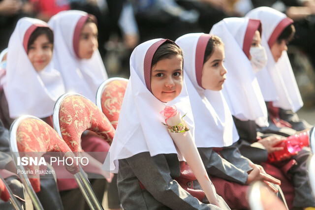 آموزش آنلاین در کشور ما یک آش شله‌قلمکار است/ کلاس آنلاین برای دانش‌آموز روستایی غلط بود