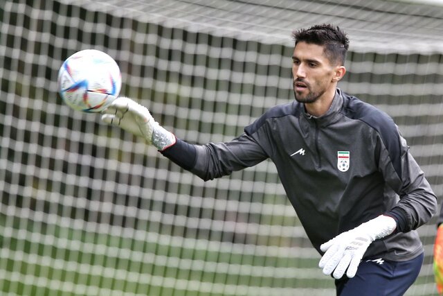 حسینی: از این اشتباهات داوری خندهمان میگیرد! حسینی: از این اشتباهات داوری خندهمان میگیرد!