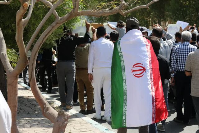 راهپیمایی مردم بوشهر در پی محکومیت ناآرامیهای اخیر