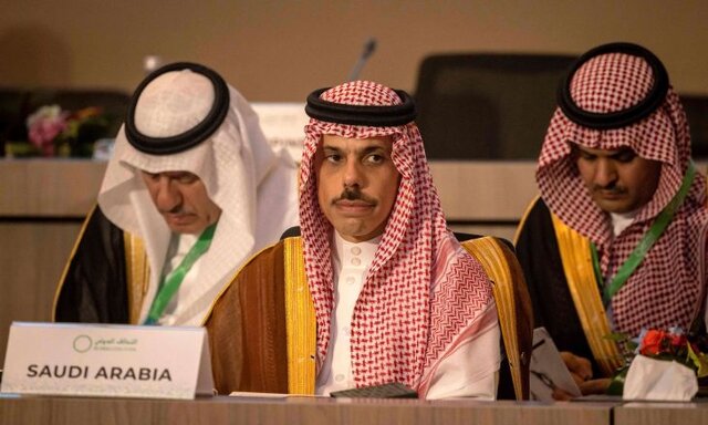 بن فرحان: جنگ یمن باید از راه گفتوگو پایان یابد بن فرحان: جنگ یمن باید از راه گفتوگو پایان یابد