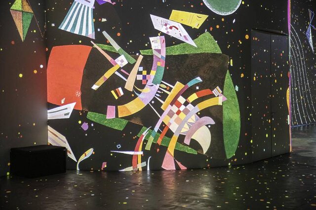 تصاویری از غوطهور شدن در آثار ۳ هنرمند بزرگ