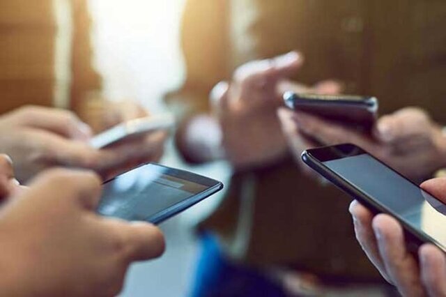 نباید به دنبال انحصار در پلتفرمهای داخلی باشیم/ آثار فیلترینگ فضای مجازی نباید به دنبال انحصار در پلتفرمهای داخلی باشیم/ آثار فیلترینگ فضای مجازی