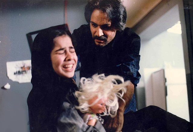 نمایی از فیلم پرنده کوچک خوشبختی با بازی امین تارخ پوران درخشنده: قرار بود با امین تارخ دوباره کار کنم / شوکهام!
