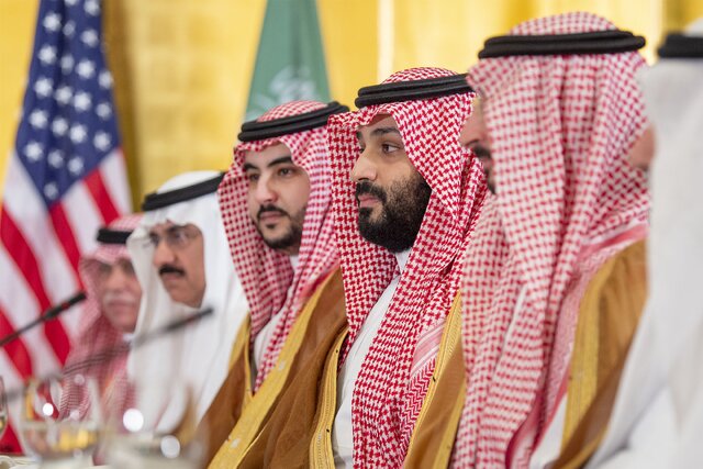تغییرات جدید در هرم قدرت در عربستان/ جای پای پسران سلمان محکم‌تر شد