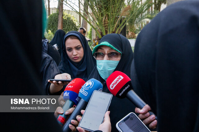 مطرح شدن پرداخت «حق عائلهمندی» به زنان کارمند/ عدم همکاری مدیران برای اجرای دورکاری مادران مطرح شدن پرداخت «حق عائلهمندی» به زنان کارمند/ عدم همکاری مدیران برای اجرای دورکاری مادران