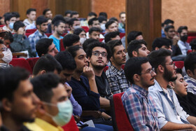 فرهنگ گفت‌وگو را به جوانان آموزش دهیم / دانشگاه زمینه برگزاری کرسی‌های آزاداندیشی را فراهم کند