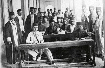 عاقبت بازرگان و محصلهای فرانسه