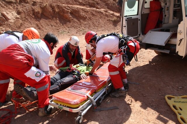 عکس تزیینی است زمین لرزه خوی ۲۸۰ مصدوم برجای گذاشت