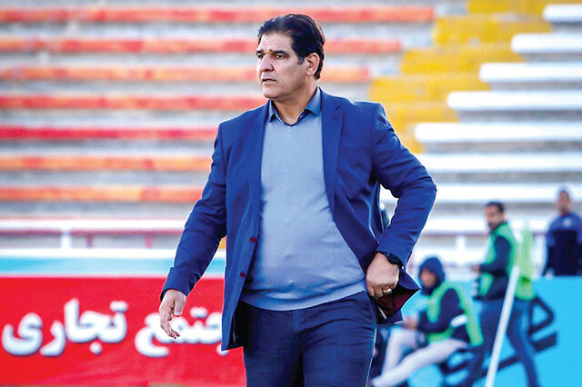 مهاجری: به بازیکنانم گفته بودم عباس‌زاده را گم نکنند/ بعد از بازی گل‌گهر ناامید شده بودم