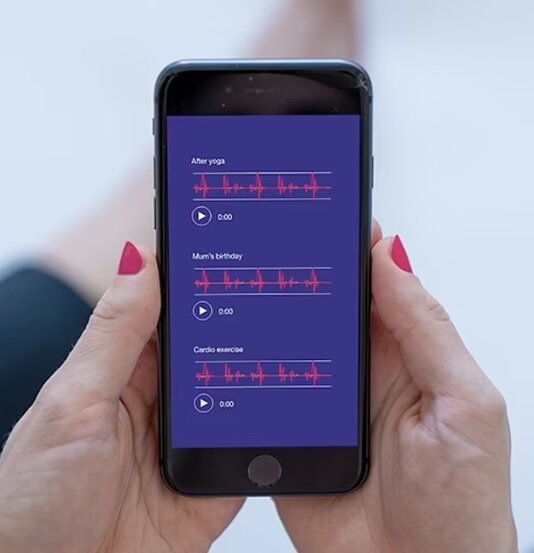 کنترل ضربان قلب با نصب برنامه گوشی پزشکی در گوشی هوشمند