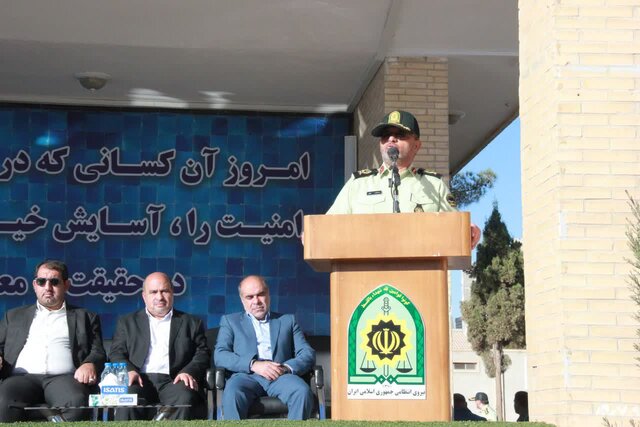 آماده‌ایم بستر امن و آرامی را در سطح کرمان فراهم کنیم/پلیس در اغتشاشات جانانه در میدان ایستاد