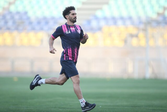 عالیشاه: تاپایان فصل با پرسپولیس قرارداد دارم/ سرمربی تصمیم گیرنده است عالیشاه: تاپایان فصل با پرسپولیس قرارداد دارم/ سرمربی تصمیم گیرنده است