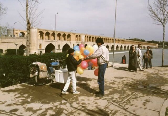 عکسهایی از زایندهروز ۱۳۶۰