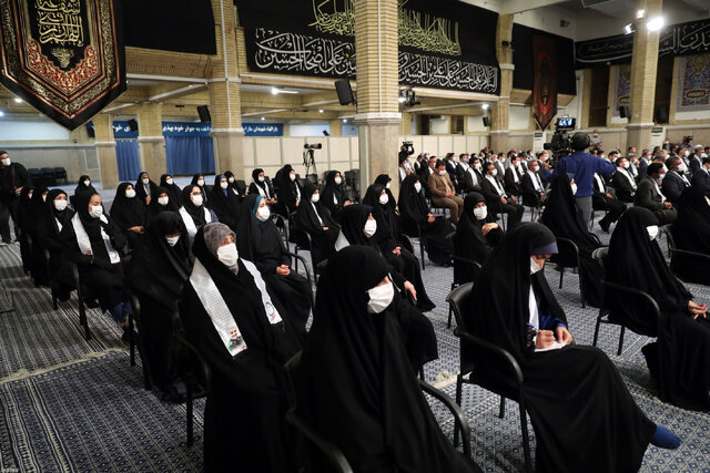 کاش می‌شد میکروفون را از صف اولی‌ها گرفت!