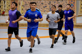 تمرین تیم ملی کشتی فرنگی امید ایران پیش از اعزام بهقهرمانی جهان
