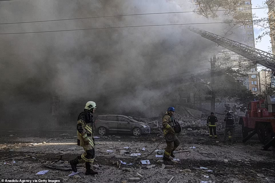 حملات گسترده پهپادهای روسی به کی‌یف و دیگر مناطق اوکراین