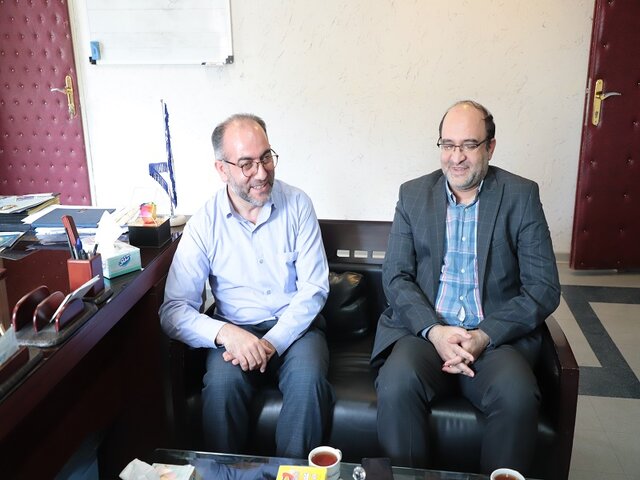 دیدار سرپرست سازمان جهاد دانشگاهی آذربایجان شرقی با مدیرکل کتابخانه های عمومی استان