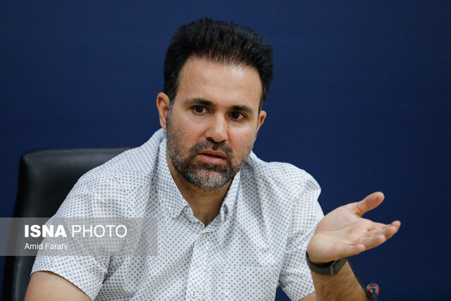 پرسپولیس بازیکنان باتجربه‌ای در عقب زمین دارد/ استقلال در فاز حمله پرانرژی‌تر است