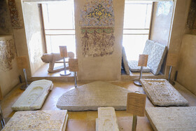 گشایش نمایشگاه کتیبهها و سنگهای تاریخی در کاخموزه چهلستون برای اولین بار