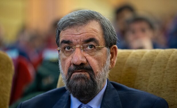 محسن رضایی: نقشه راه اقتصادی در حال نهاییشدن است محسن رضایی: نقشه راه اقتصادی در حال نهاییشدن است
