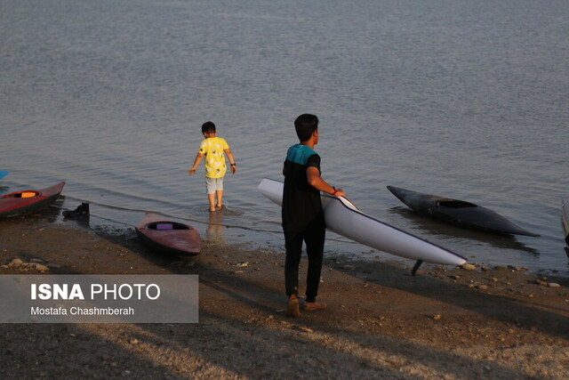مسابقات قایقرانی هفته تربیت بدنی در بندرعباس
