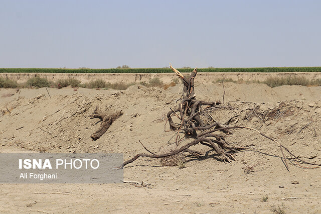 روستاهای شرق ساوه نفس کم آورده‌اند