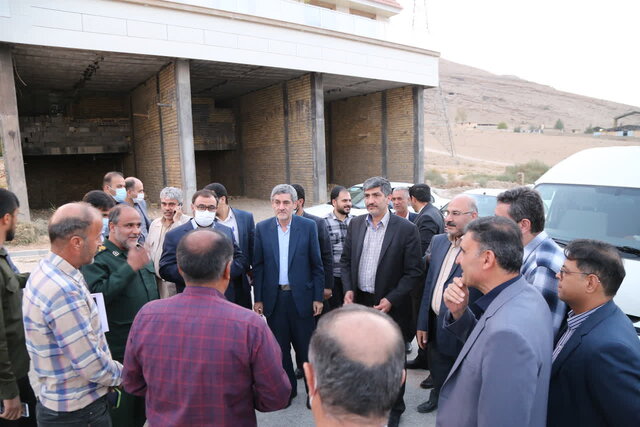 روستایی به شیراز الحاق نمیشود/تسریع در عمران روستایی