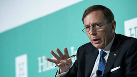 ژنرال پترائوس: ممکن است آمریکا مستقیما در اوکراین مداخله کند