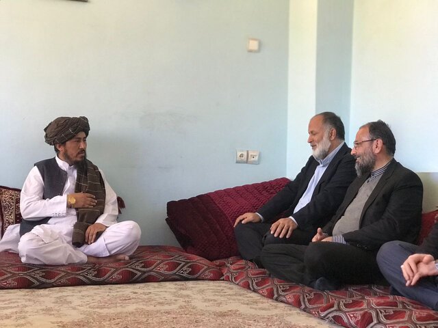 دیدار معاون سفیر کشورمان با مقامات سیاسی و علمی استان سرپل در افغانستان