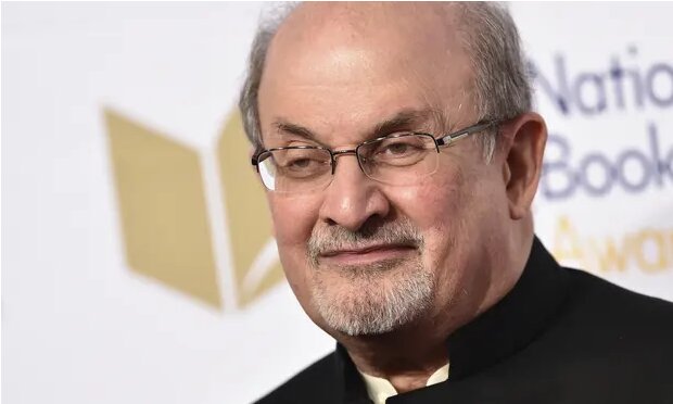گاردین: سلمان رشدی بینایی یک چشم و کارایی یک دستش را از دست داده است
