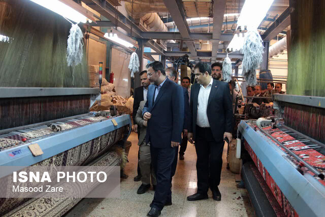 افتتاح یک واحدی تولیدی نخ پلی استر در یزد با حضور معاون وزیر صمت