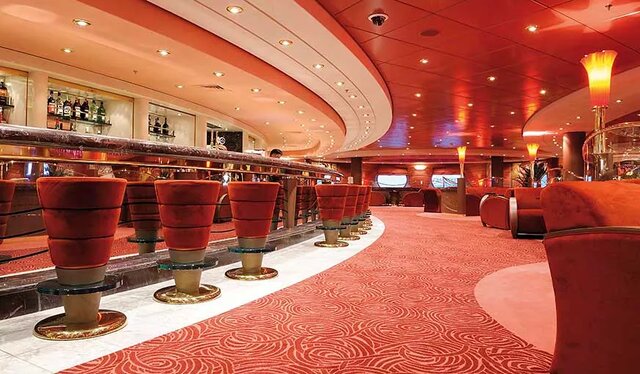 مقایسه دو هتل-کشتی عظیم جام جهانی در قطر