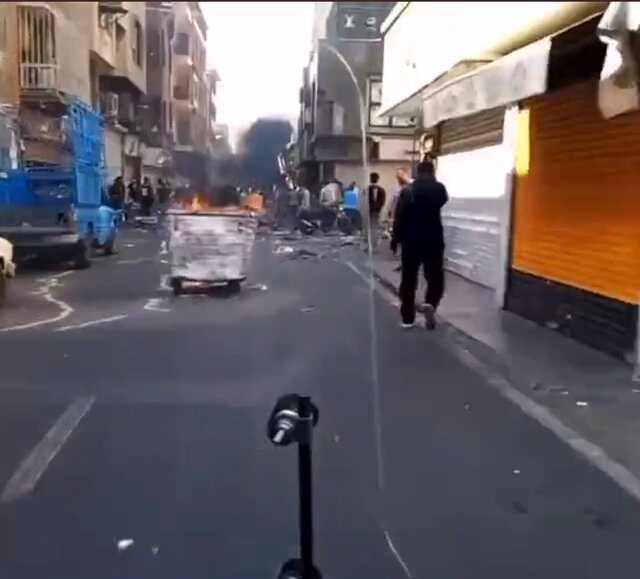 فضای خیابان مرکزی تهران در چهلمین روز درگذشت مهسا امینی فضای خیابان مرکزی تهران در چهلمین روز درگذشت مهسا امینی