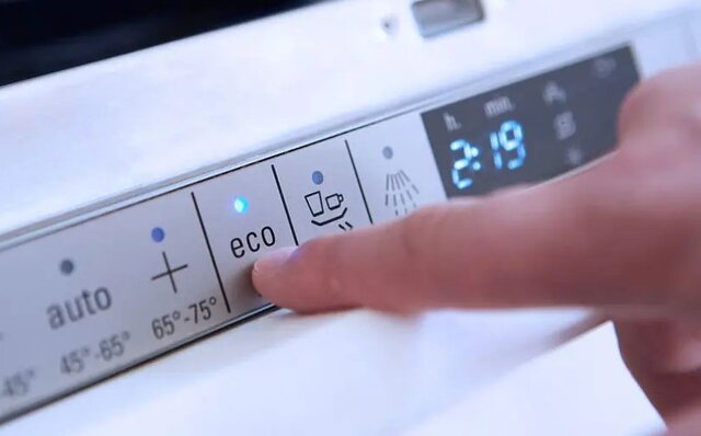 شستشو با نصف ظرفیت این امکان را به شما می‌دهد تا از ماشین لباسشویی خود برای شستشوی لباس‌های کمتر نیز استفاده کنید.