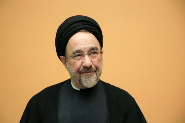 انتقاد کیهان از بیانیه «شیطنتآمیز» خاتمی انتقاد کیهان از بیانیه «شیطنتآمیز» خاتمی