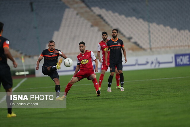 کامیابی‌نیا: کارت نگرفتن سروش رفیعی؟ داوران هم اشتباه می‌کنند