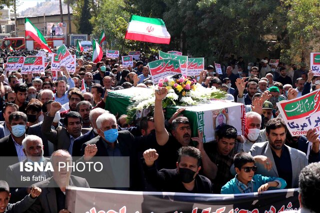 راهپیمایی مردم یاسوج در محکومیت حادثه تروریستی شیراز + تصاویر