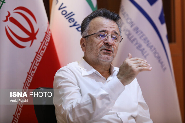 داورزنی: ۵ سال است که می گویند بازنشسته هستم/ تمدید ماموریتم به وزیر ورزش برمی گردد