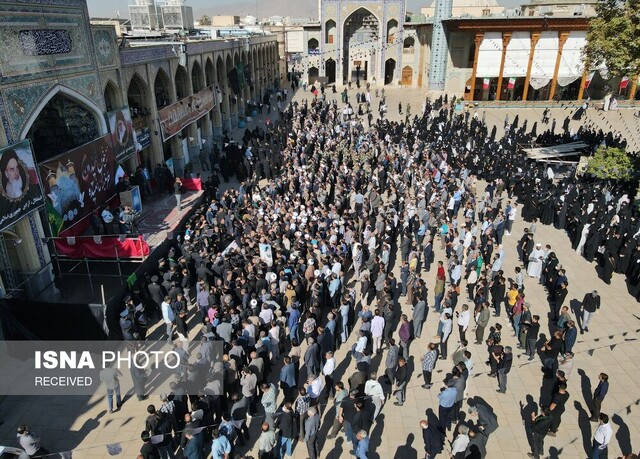 ۶ شهید حمله تروریستی شیراز در صحن شاهچراغ(ع) آرام گرفتند