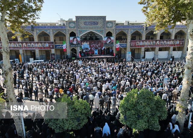 ۶ شهید حمله تروریستی شیراز در صحن شاهچراغ(ع) آرام گرفتند