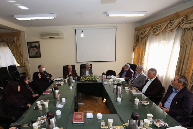 خداوند محور اصلی در تفکر اسلامی امام موسی صدر است خداوند محور اصلی در تفکر اسلامی امام موسی صدر است