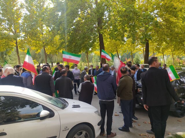 تجمع اعتراضی محکومیت اغتشاشات اخیر دردانشگاه ارومیه