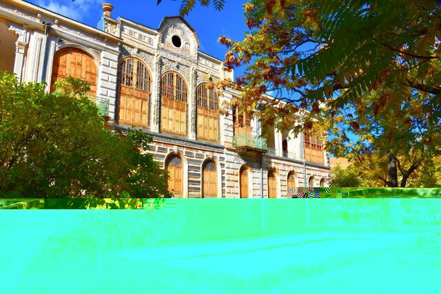 غوغای پاییز در کاخ موزه سردار ماکو 