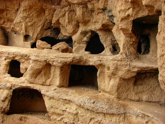 از غارهای دستکند «هنامه» چه می دانید؟ از غارهای دستکند «هنامه» چه می دانید؟