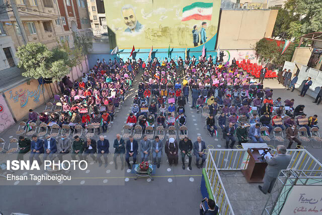 نواخته شدن زنگ ملی مبارزه با استکبار جهانی در زنجان