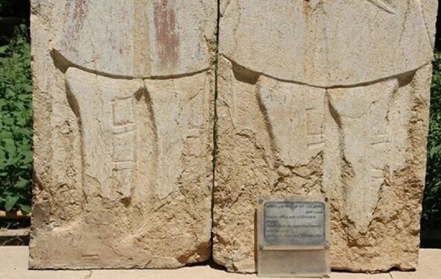 پهلوانان سنگی ایستاده میمیرند!