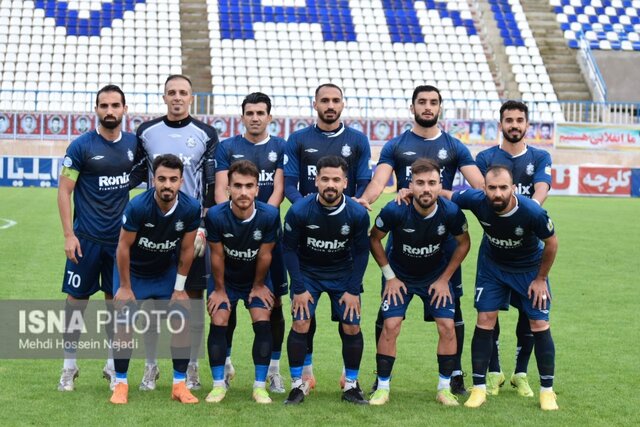 دیدار معوقه هفته ششم لیگ برتر فوتبال باشگاه های کشور بین تیمهای فوتبال ملوان انزلی و فولاد